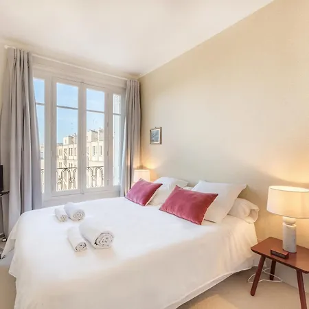 Appartamento Elegant 2 Bedroom Apartment, Republique-bastille Areas, By Easyflat