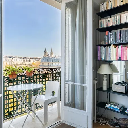 Elegant 2 Bedroom Apartment, Republique-bastille Areas, By Easyflat Parigi