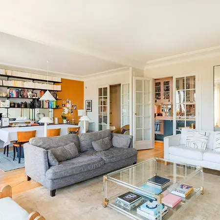 Elegant 2 Bedroom Apartment, Republique-bastille Areas, By Easyflat Parigi