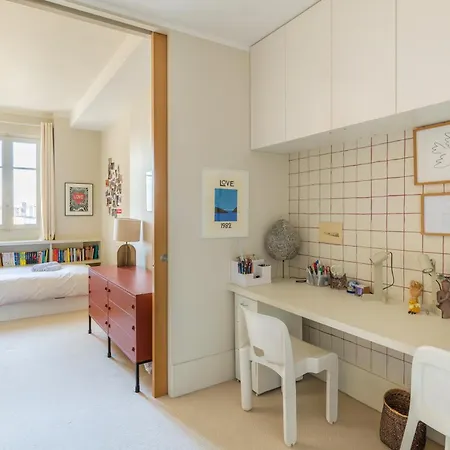 Appartamento Elegant 2 Bedroom Apartment, Republique-bastille Areas, By Easyflat Parigi