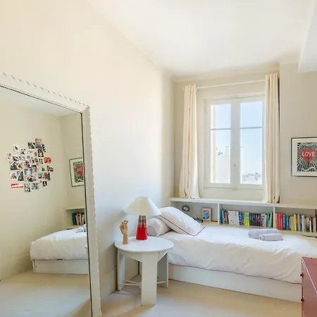 Elegant 2 Bedroom Apartment, Republique-bastille Areas, By Easyflat